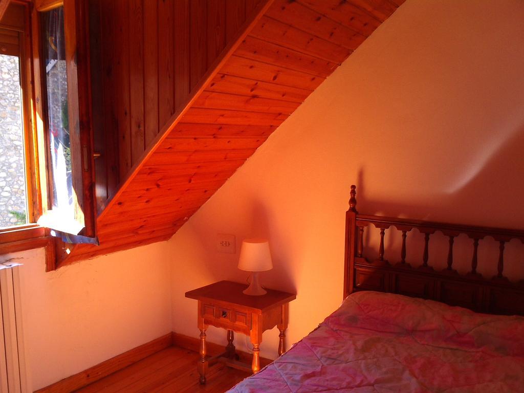 Pension Pallaruelo Saravillo Cameră foto